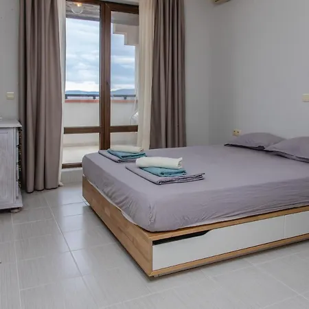 Apartment Lovely 3bd Flat With Parking And Sea View By Flаt Manаger *