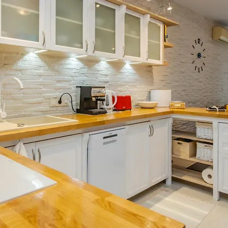 Lovely 3bd Flat With Parking And Sea View By Flаt Manаger Czernomorec