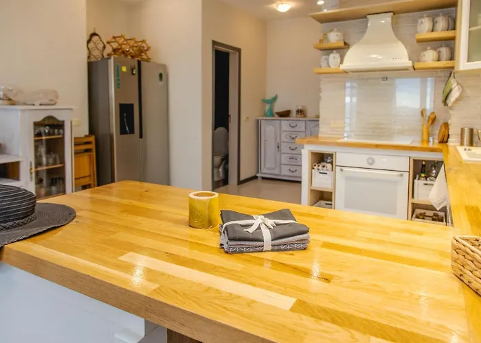 Lovely 3bd Flat With Parking And Sea View By Flаt Manаger Apartamento *