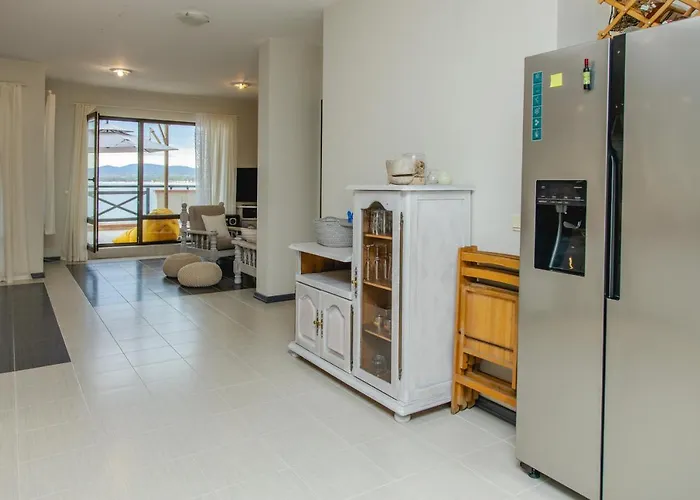 Lovely 3bd Flat With Parking And Sea View By Flаt Manаger *